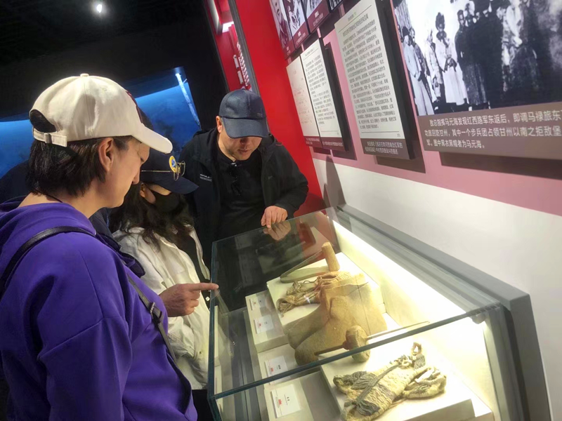 玉門公司開(kāi)展“聆聽(tīng)黨史故事、傳承紅色基因”主題黨日活動(dòng)圖2.png