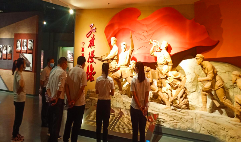 寧夏鑫爾特公司：緬懷革命先烈精神，弘揚(yáng)愛(ài)國(guó)敬黨情懷