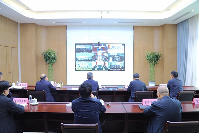 陜煤集團(tuán)召開(kāi)五月份安全環(huán)保視頻會(huì)議1.jpg