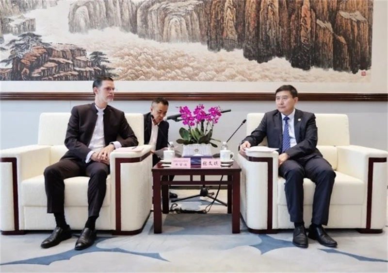 阿根廷駐華大使牛望道訪問(wèn)陜煤集團(tuán).jpg